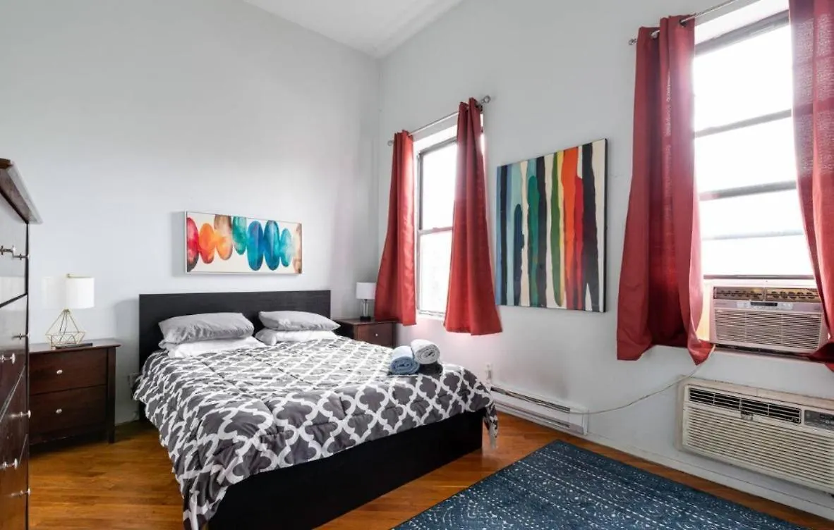 Majestic 3 Bedroom Apartment In Nyc! New York
